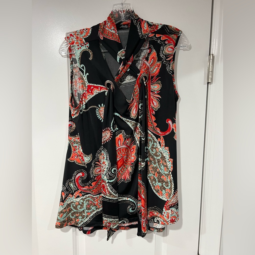 Ariella Top. Great for work or a night out!